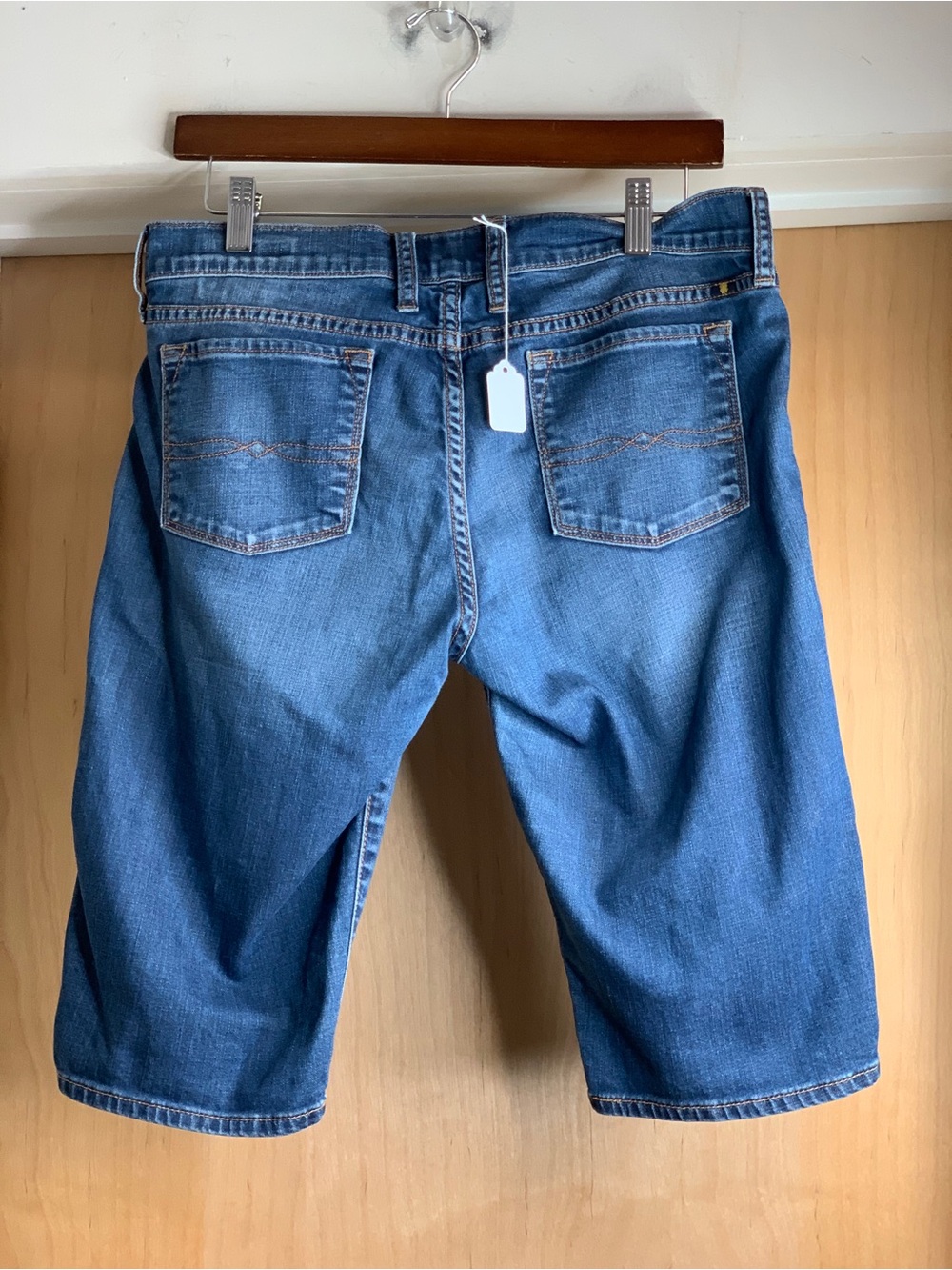 Lucky Brand Blue Denim Bermuda Shorts Size-10/30 2000’s Casual - Picture 4 of 4